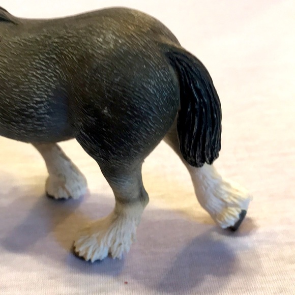 Horse 2004 retired Schleich gray Clydesdale stallion 4” collection - Picture 8 of 8